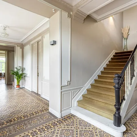 Séjour chez l'habitant Luxueuse Au Château De Saint Vitu 104 *