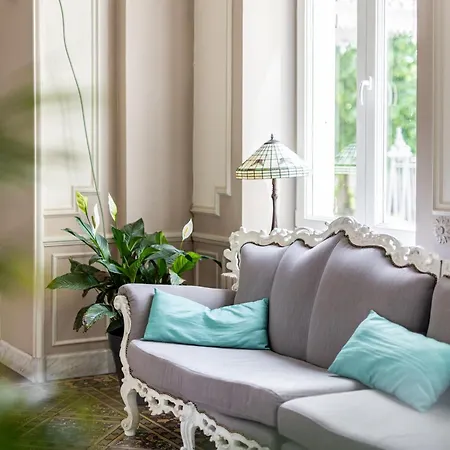 Au Chateau 104 * Tinlot