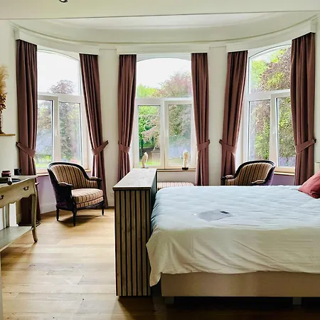 Δωμάτια σε οικογενειακή κατοικία Au Chateau 104