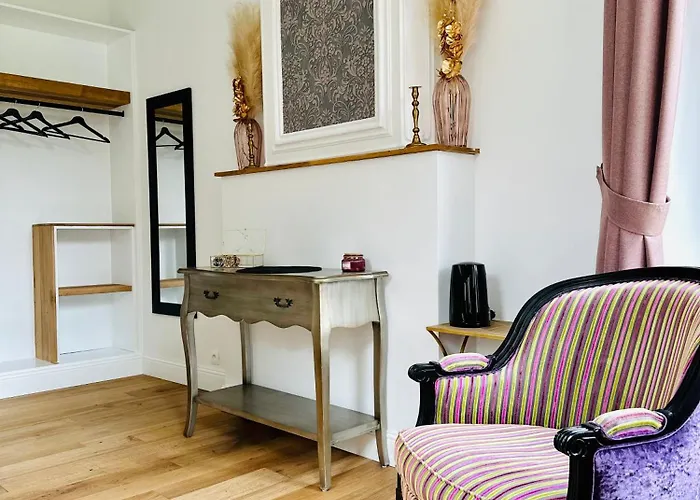 Séjour chez l'habitant Luxueuse Au Château De Saint Vitu 104